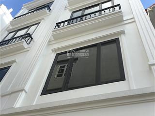 Bán nhà tại đh công nghiệp nhổn, đh thành đô nam từ liêm, dt 34m2 * 5t giá 3,9 tỷ.  0988 192 ***