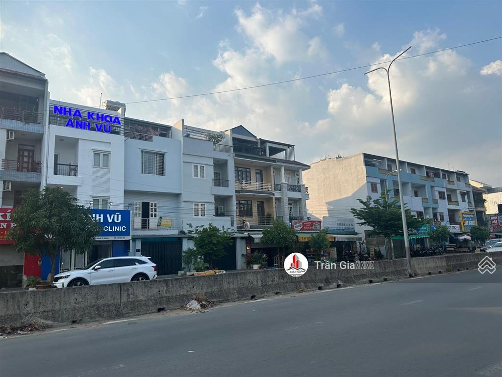 Bán nhà 4 tầng mặt tiền kinh doanh đường liên phường 6x20m=120m2 công nhận đủ. giá 19 tỷ