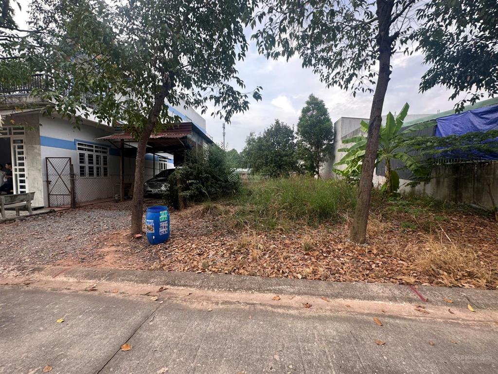 Chủ cần tiền bán gấp lô đất sổ sẵn, khu đô thị mỹ phước 4  becamex, phường thới hòa, tp bến cát