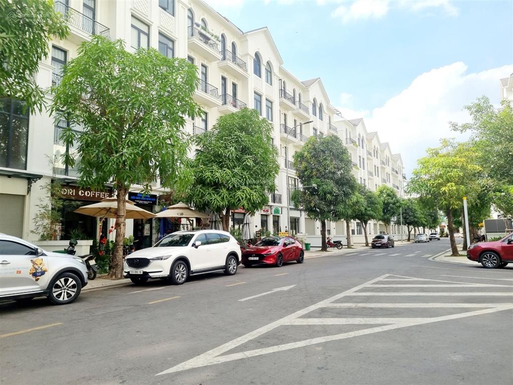 Cho thuê tại vinhomes quận 9  ở, ngân hàng, giáo dục, nhà hàng, đồ uống, vp cty