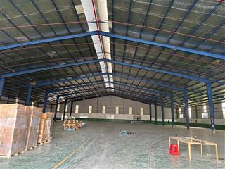 Xưởng 3000m2 long nguyên bàu bàng 180 triệu/tháng. giấy tờ đầy đủ pccc tự động, đường xe cont