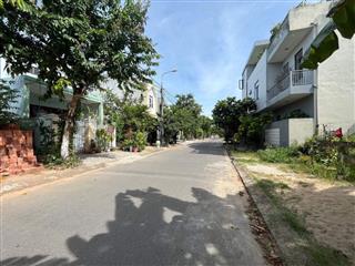 Bán đất đường Đồng Phước Huyến (trục thông dài),thuộc Bá Tùng GĐ1 giá 2ty730 ,0942992361
