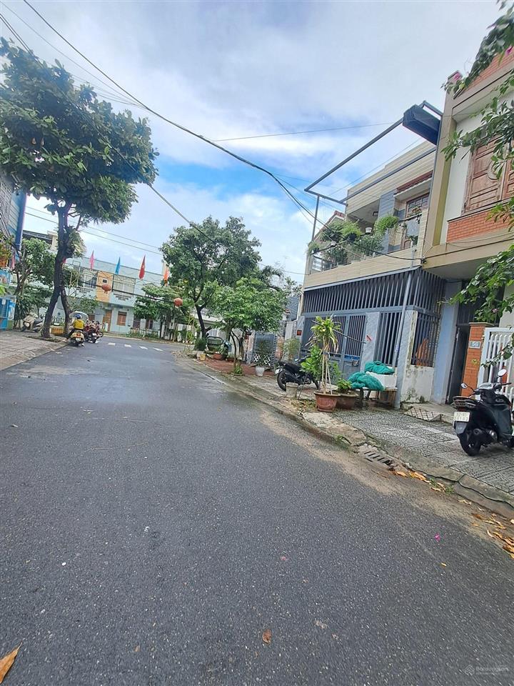 Bán lô đất mt vũ tông phan dt 122m2 ngang 5m hướng đông nam