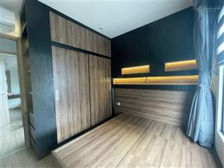 Cho thuê căn hộ 2pn + 1, phân khu sakura full gỗ nội thất cực đẹp có máy rửa bát giá cực tốt