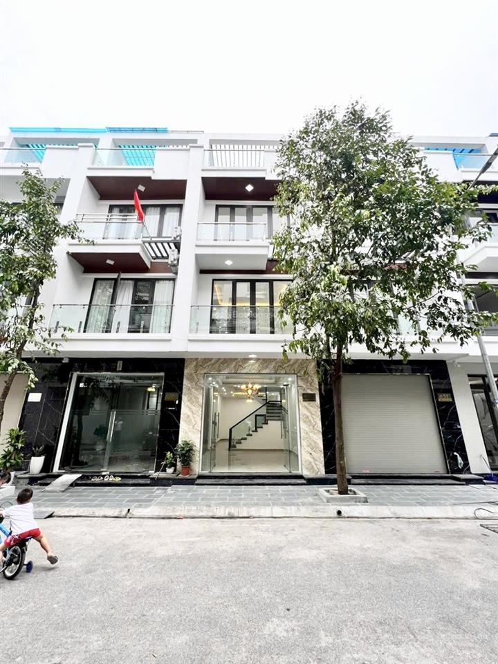 Bán nhà riêng dân xây ở xem nhà e. nguyên 0357 864 ***