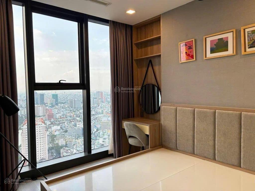 Chủ cần tiền bán gấp 3pn căn góc lux631.07 111m có sổ hồng đầy đủ nội thất bán nhanh 27tỷ bao thuế