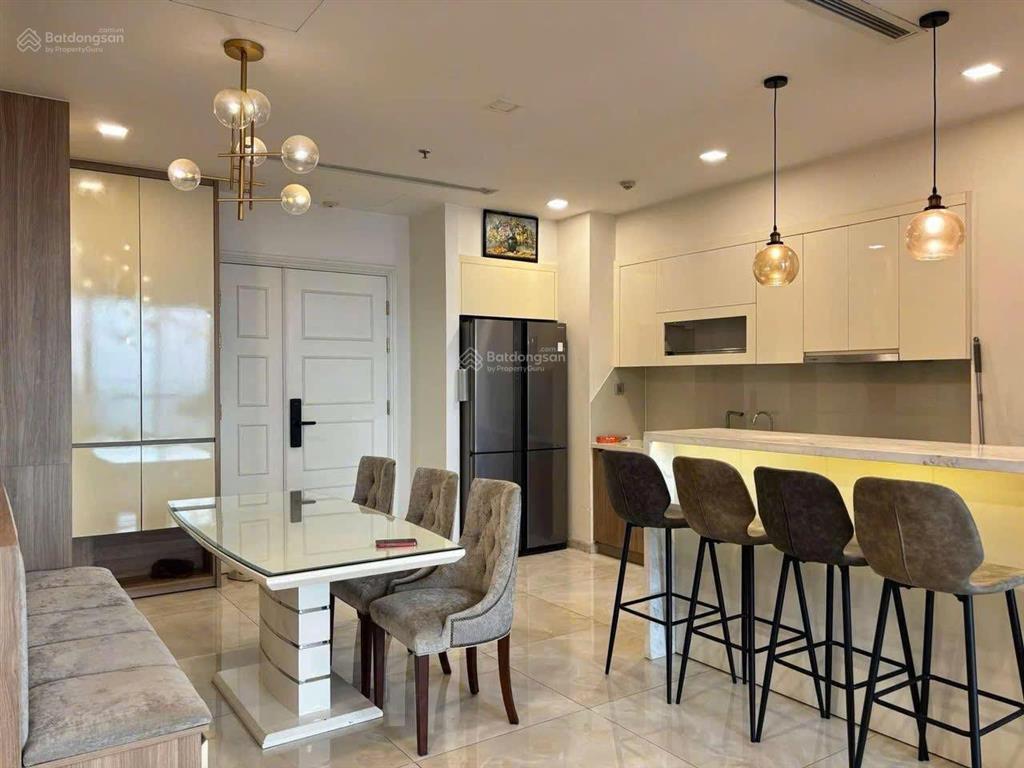 Chủ cần tiền bán gấp 3pn căn góc lux631.07 111m có sổ hồng đầy đủ nội thất bán nhanh 27tỷ bao thuế