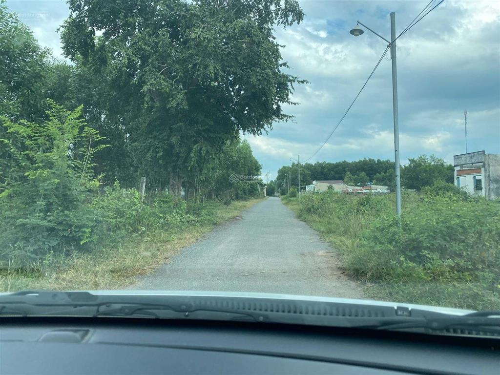 Cho thuê 4500m2 đất mặt tiền long đức  lộc an, đối diện ttvh xã, 45m mặt tiền đường.  0966 167 ***