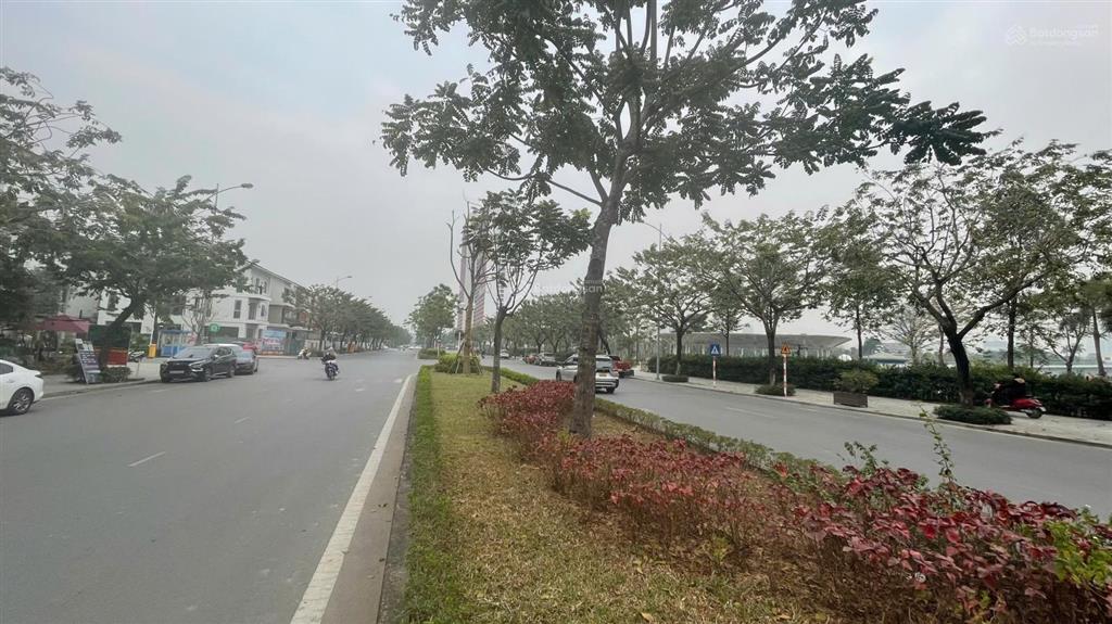 Chính chủ bán g04.08 an quý villa giá rất tốt. 0989 792 ***