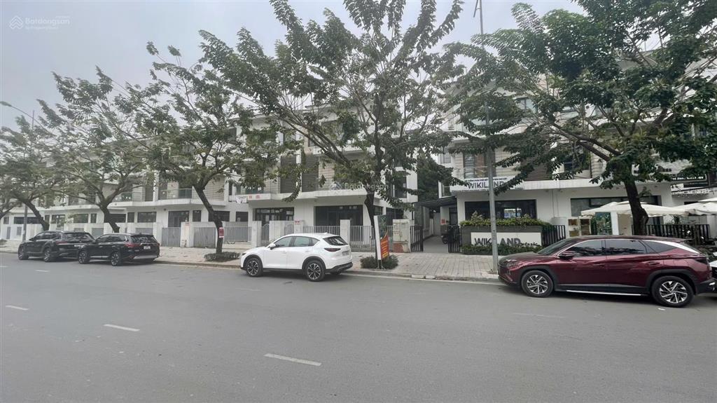 Chính chủ bán g04.08 an quý villa giá rất tốt. 0989 792 ***