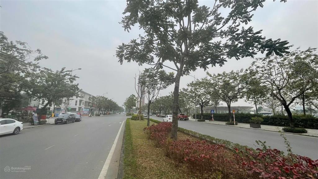 Chính chủ bán g04.08 an quý villa giá rất tốt. 0989 792 ***
