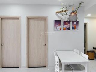 Cho thuê căn 2 pn full nội thất decor nhẹ nhàng, chỉ cần xách vali vào ở