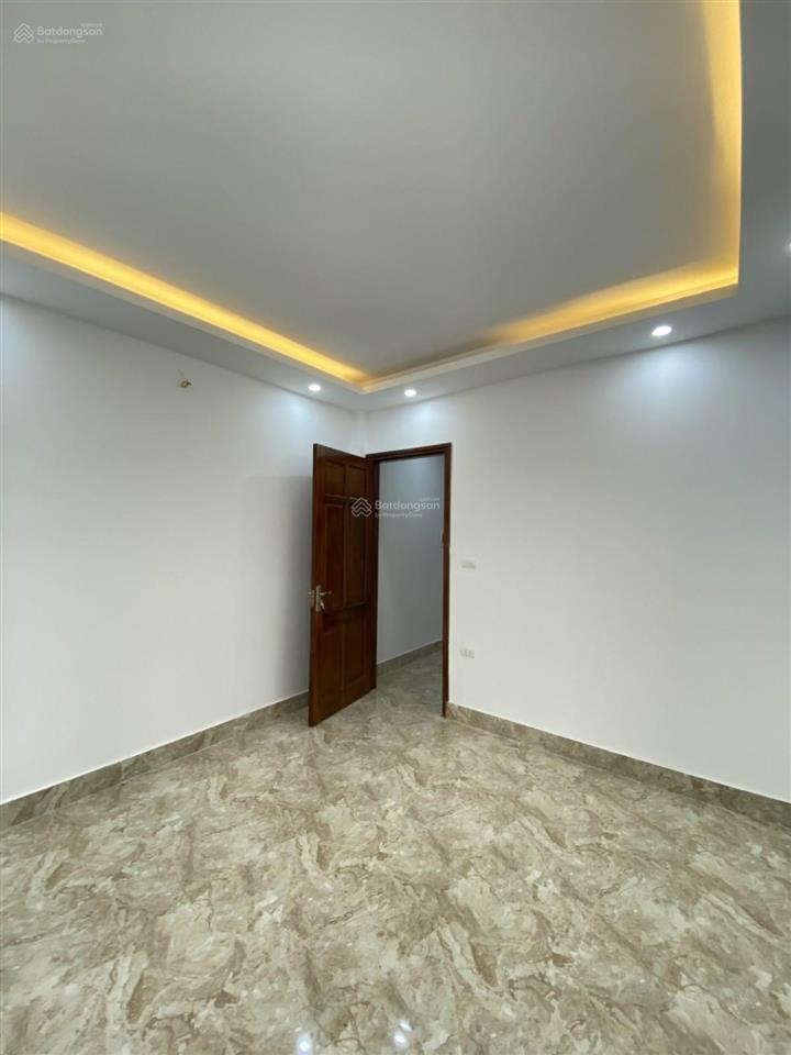 Bán nhà chính chủ tại ngọc hồi 47m2 x 4 tầng hơn 5 tỷ  0985 636 ***