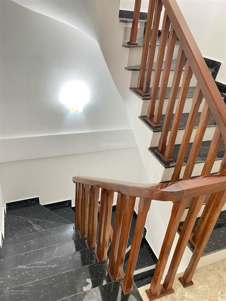 Bán nhà chính chủ tại ngọc hồi 47m2 x 4 tầng hơn 5 tỷ  0985 636 ***