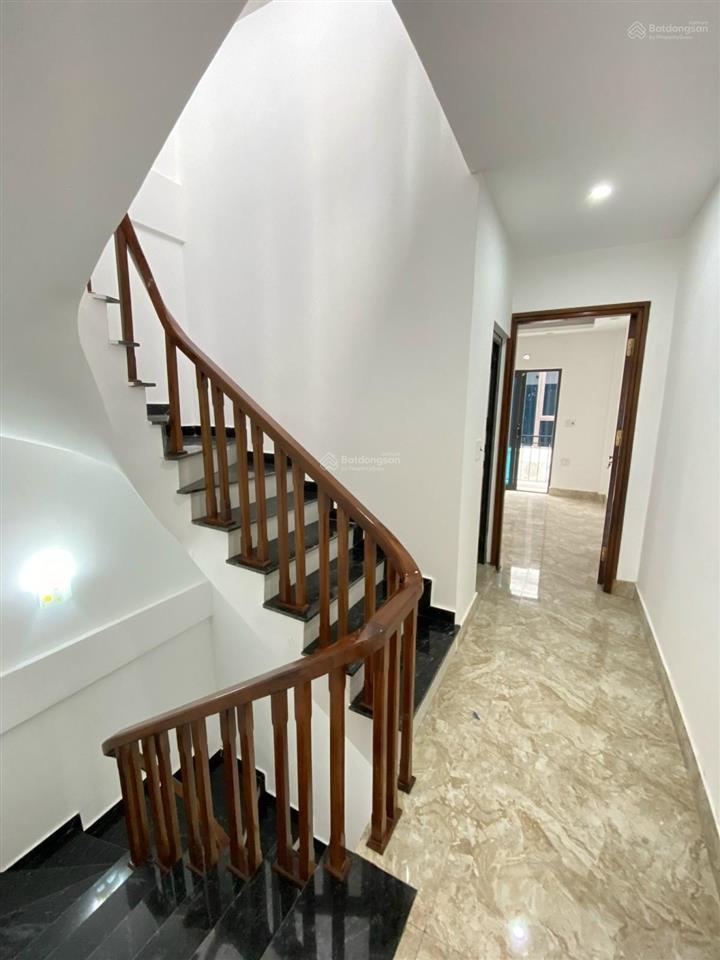 Bán nhà chính chủ tại ngọc hồi 47m2 x 4 tầng hơn 5 tỷ  0985 636 ***