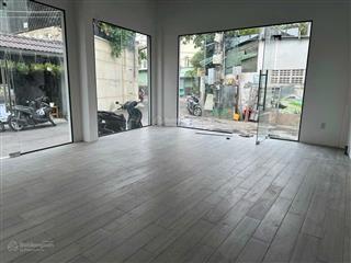 Lô góc mặt tiền  showroom kinh doanh  60m2 ngang 8m giá 7,