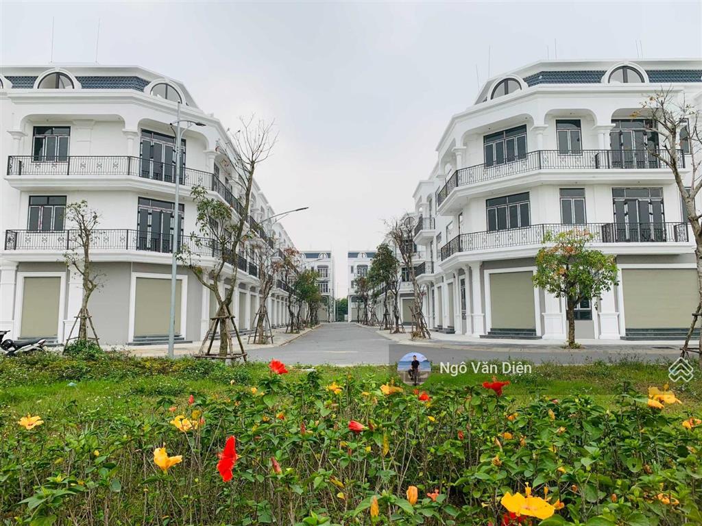 Bán căn view vườn hoa đã có sổ đỏ, giá đầu tư hấp dẫn  dự án calyx residence 319 đông anh