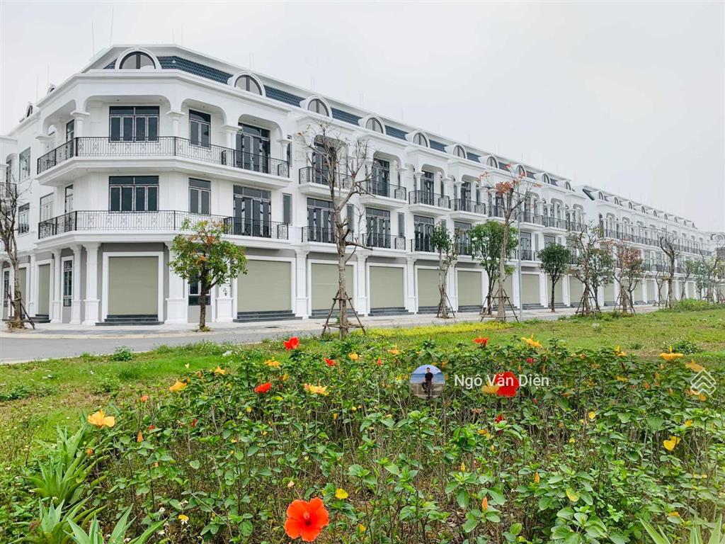 Bán căn view vườn hoa đã có sổ đỏ, giá đầu tư hấp dẫn  dự án calyx residence 319 đông anh
