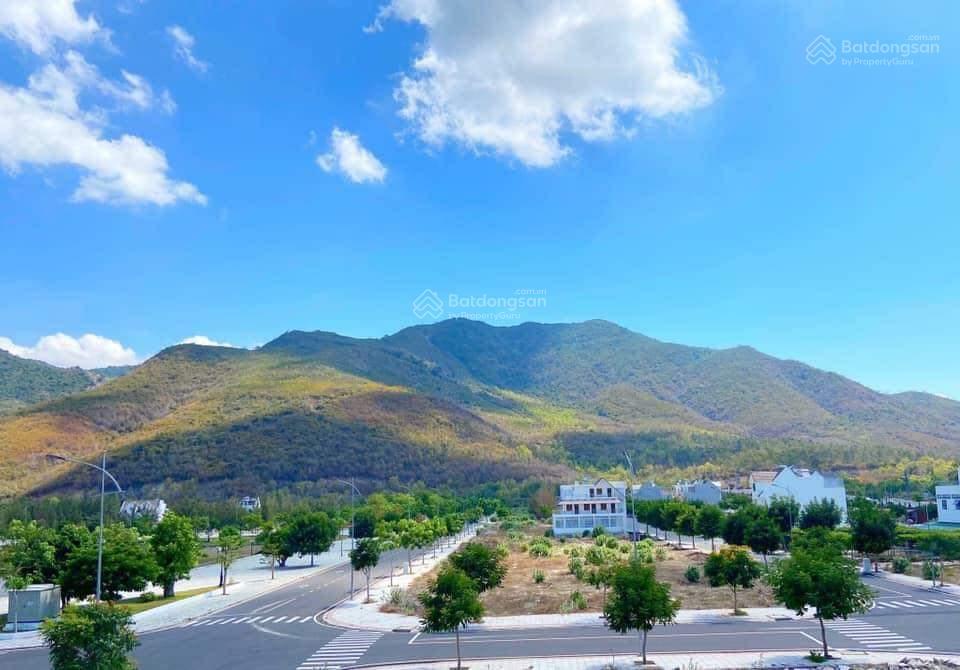 Cần bán nền golden bay cam lâm d1620 hướng hồ, khu có sổ riêng  hđmb, không lỗi phong thủy