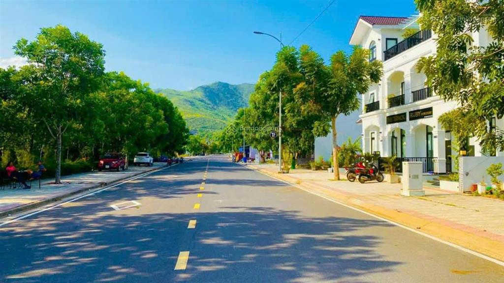 Cần bán nền golden bay cam lâm d1620 hướng hồ, khu có sổ riêng  hđmb, không lỗi phong thủy