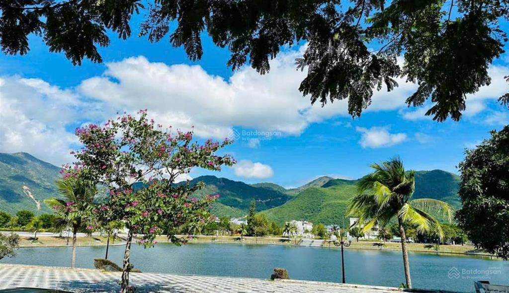 Cần bán nền golden bay cam lâm d1620 hướng hồ, khu có sổ riêng  hđmb, không lỗi phong thủy