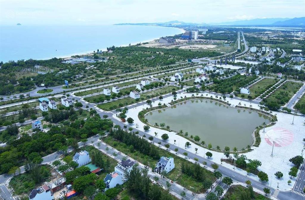 Bán golden bay, d1618 view trực diện công viên chỉ 26tr/m2 khu có sổ kí hđmb, gần tđc của vingroup