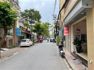 Bán gấp lô đất 310m2 tại mặt phố Cửu Việt 1, TT Trâu Quỳ, kinh doanh tốt, chia được 2 mảnh rất đẹp.