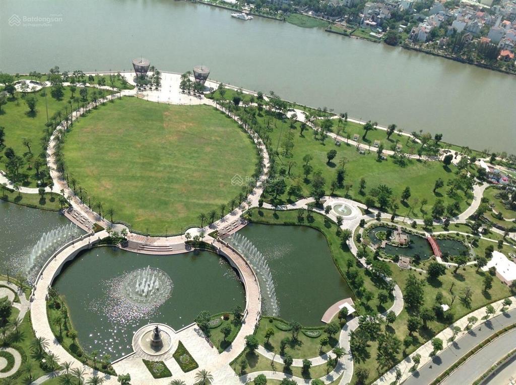 Bán căn hộ khu park, 3pn bao đẹp tại vinhomes central park 116m2 ms hà 0901 511 ***