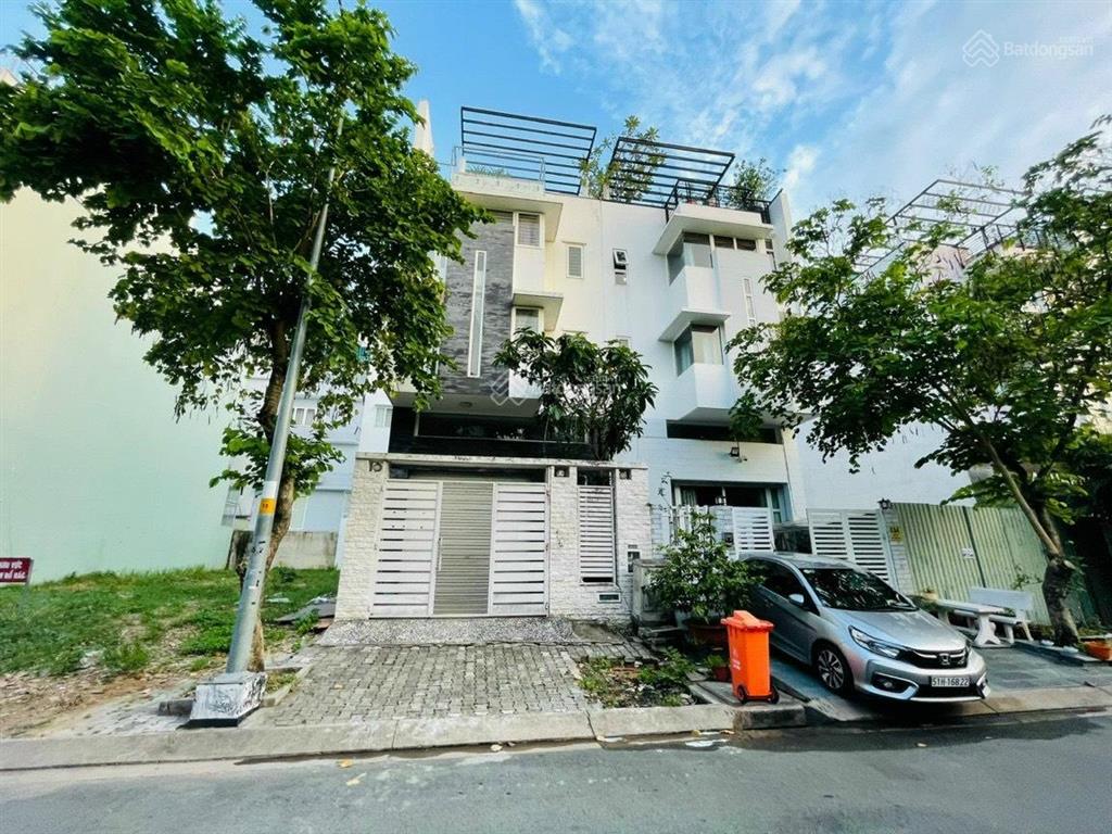 Rổ hàng chính chủ phú mỹ vạn phát hưng q.7  biệt thự & nhà phố 6x21m giá 17 tỷ, trệt lửng + 3 lầu