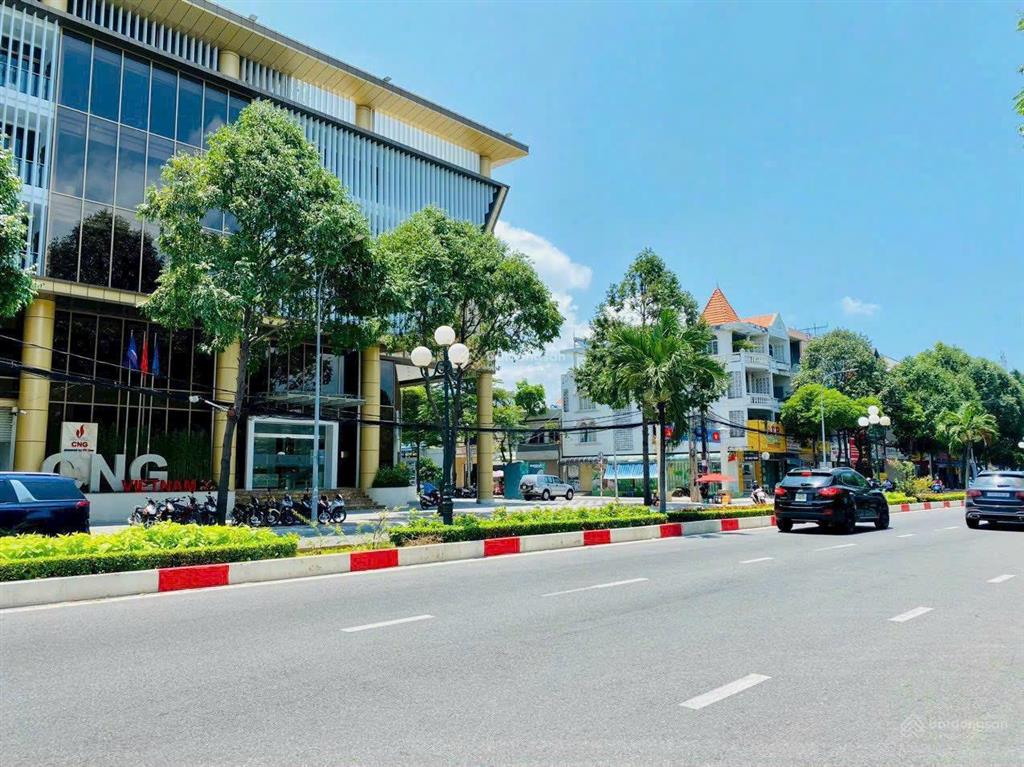 Bán đất mặt tiền 500m2 (13x40m) sát biển bãi sau thuỳ vân, giá cực tốt 32,5 tỷ tl