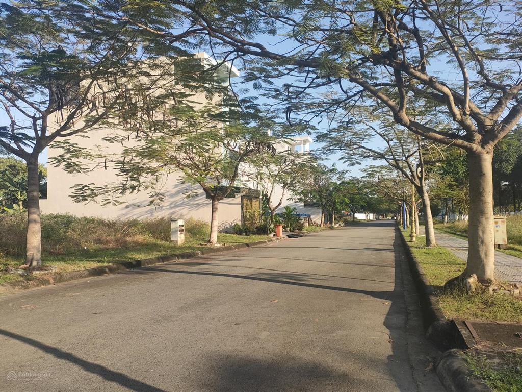 Tổng hợp giá bán đất nền lô góc 2,3 mặt tiền bình nguyên, 10 tỷ 5, 167,5m2, đẹp, tiện ích
