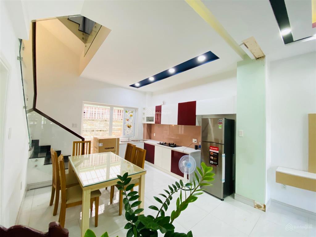 Bán gấp nhà mega village khang điền 5x19m,8.1tỷ, sổ hồng, sân vườn 0901 471 ***