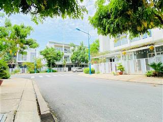 Mega village khang điền, 5x15m 3pn, có nội thất, tây trạch 13 triệu/tháng 0908 119 ***