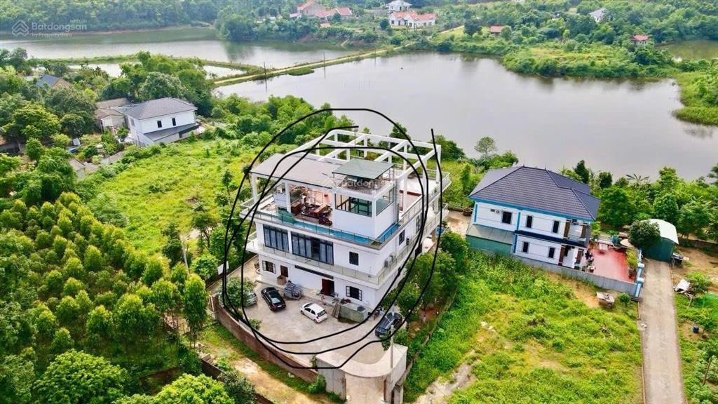 Chính chủ bán 2000m2 đất tại khu 8 chu hoá việt trì phú thọ ô tô mặt hồ 50m thoáng mát, giá đầu tư