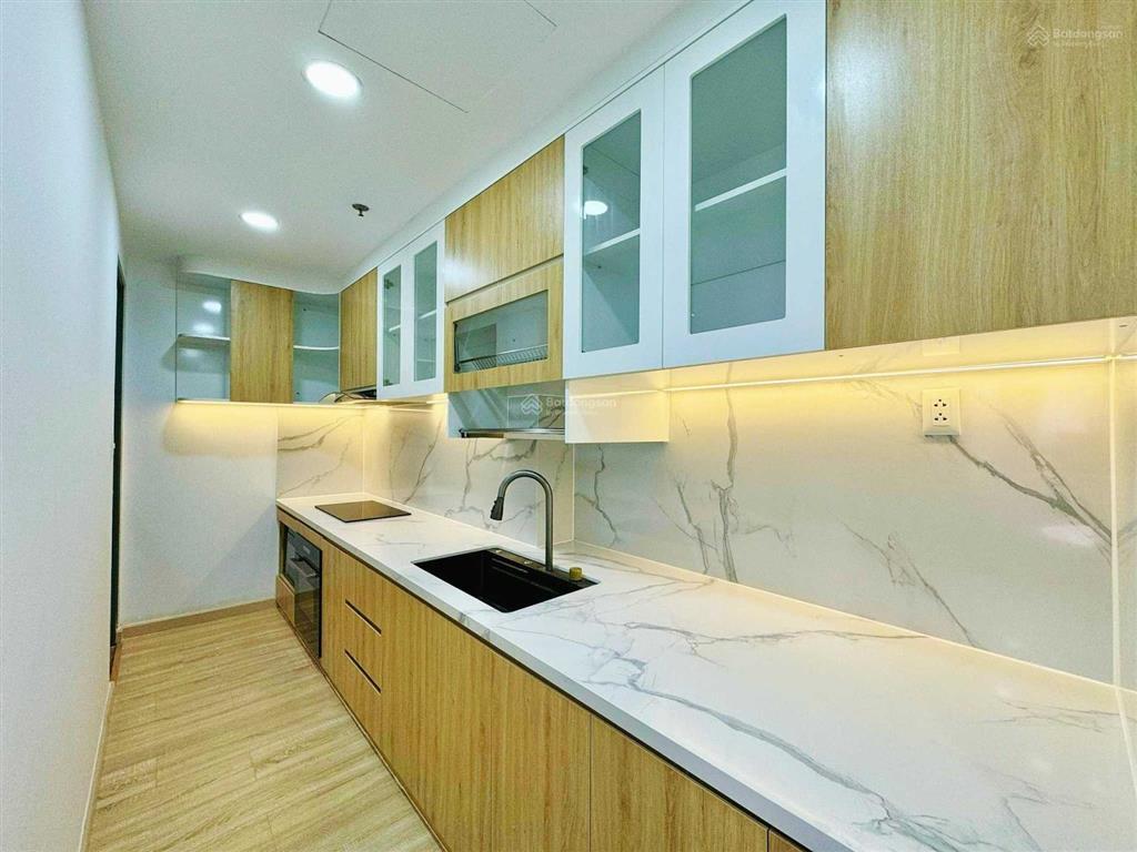 Nhà đẹp tìm chủ diện tích lớn. em 0938 799 *** liêm