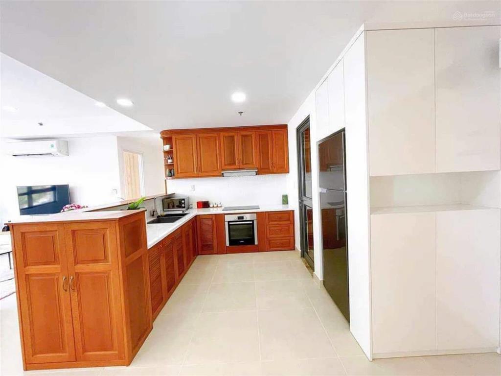Bán gấp căn hộ 3 phòng ngủ rẻ nhất tại masteri thảo điền. 0938 799 ***