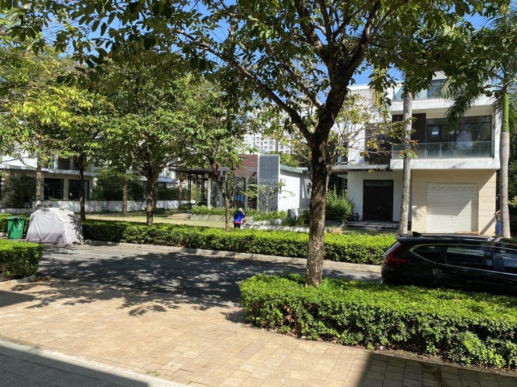 Căn full nội thất cao cấp lucasta 27tỷ  giá tốt  villa song lập đường 20m  dt 175m2. gọi phước