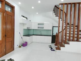 Bán Nhà Ngõ 23 Phố Bồ Đề, Nguyễn Văn Cừ, 30m2, 5Tầng, Phân Lô, Ô Tô, Nhỉnh 5 Tỷ 