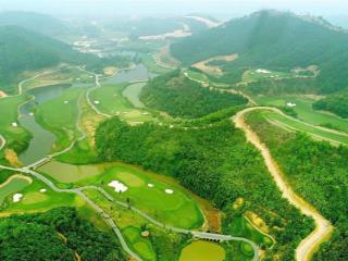 Chuyển nhượng sân golf tiêu chuẩn quốc tế, vị trí đẹp, doanh thu khủng, pháp lý đầy đủ. giá 2000 tỷ