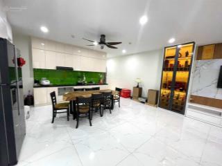 Cần bán ch saigon south residences 95m2, 3 phòng, tặng nội thất như hình, giá 4.75 tỷ