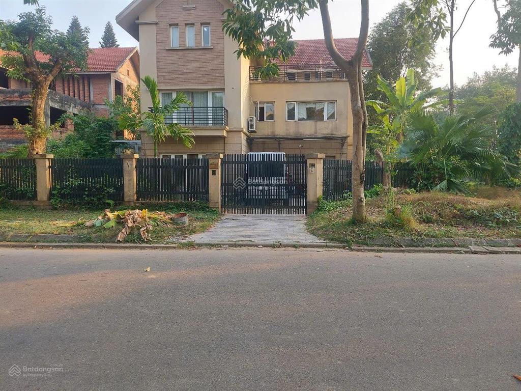 Bán biệt thự lô góc đường hoa ngọc lan