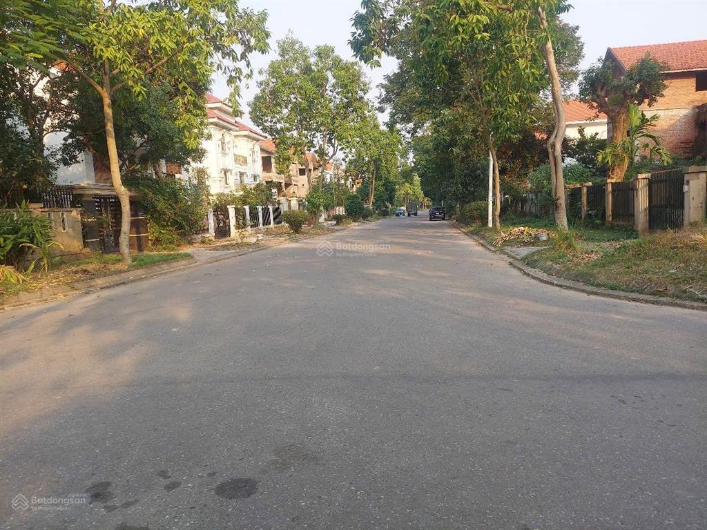 Bán biệt thự lô góc đường hoa ngọc lan