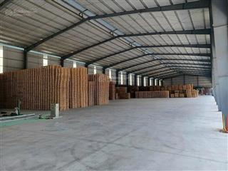 Cho thuê tổng dt 4.000m2 (kho 2.300m2) giá  73.110đ/th (kho) trong kcn hải sơn  tân đô