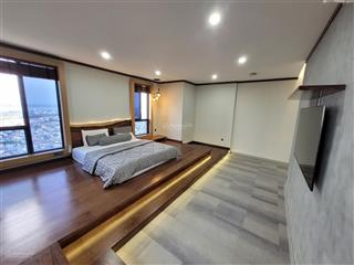 Penhouse 368m2 chung cư quận 7 full nội thất cao cấp view sông sài gòn  ban công siêu bự 50m2