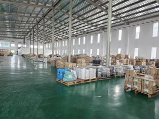 Cho thuê kho đẹp, nền epoxy diện tích trên 1200m2 tại mặt tiền quốc lộ 1a, bình tân.