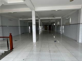 Cho thuê nhà kho dtsd 900m2 giá 55 triệu, đường 10m khu gò xoài