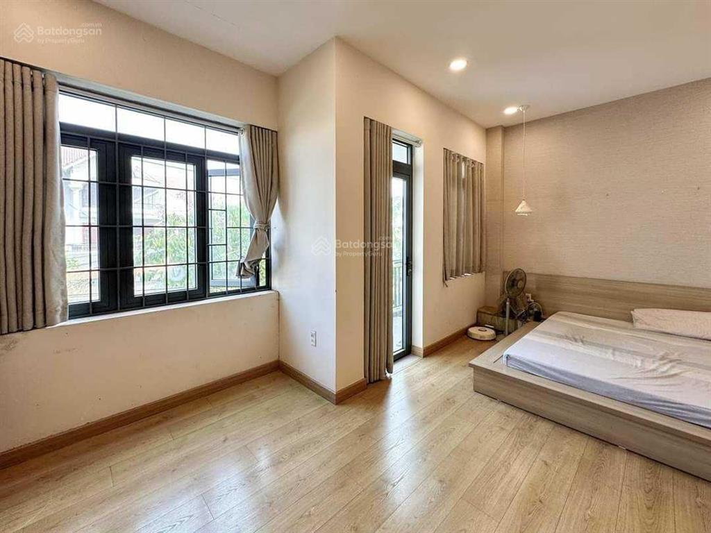 Bán biệt thự 300m2 view công viên bình lợi giá chỉ 33 tỷ thương lượng