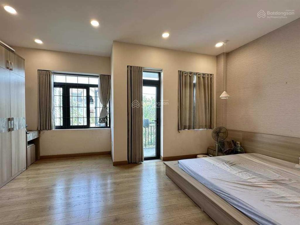 Bán biệt thự 300m2 view công viên bình lợi giá chỉ 33 tỷ thương lượng