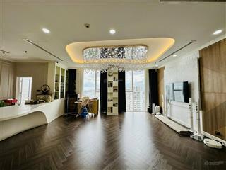 Penthouse sân vườn ao cá 284m2 4pn4wc sunrise lotte quận 7 18,5 tỷ có sổ