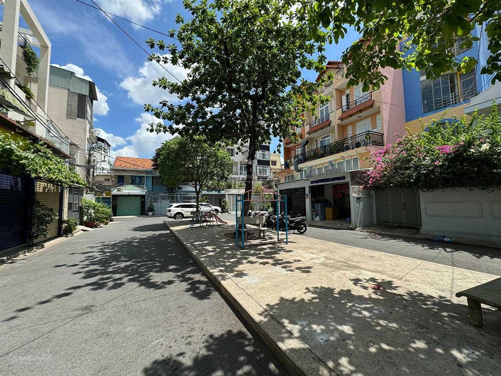 Biệt thự 2 lầu (7,54x17,7=133m2 công nhận đủ) hẻm nhựa 7m (2 ôtô tránh nhau) khu vip lê văn sỹ